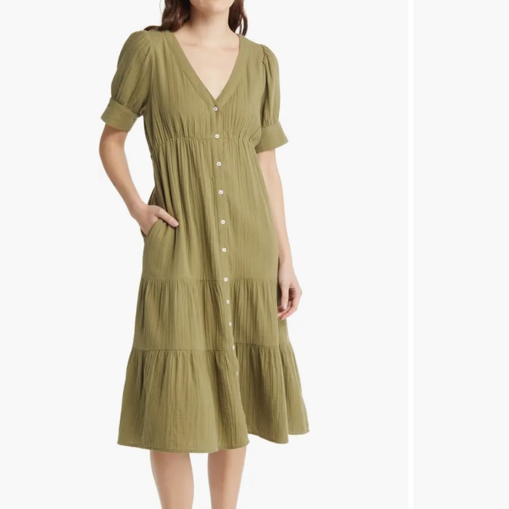 Madewell Lightspun Tiered Button Front Midi Dress